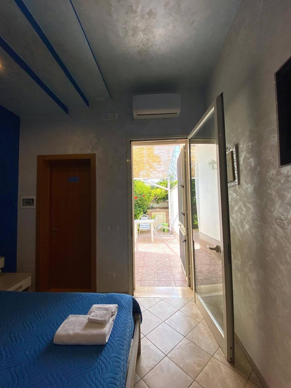 B&B Vistadamare Torre Specchia Ruggeri Exterior foto
